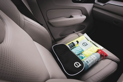 Volvo Winter Essential Kit