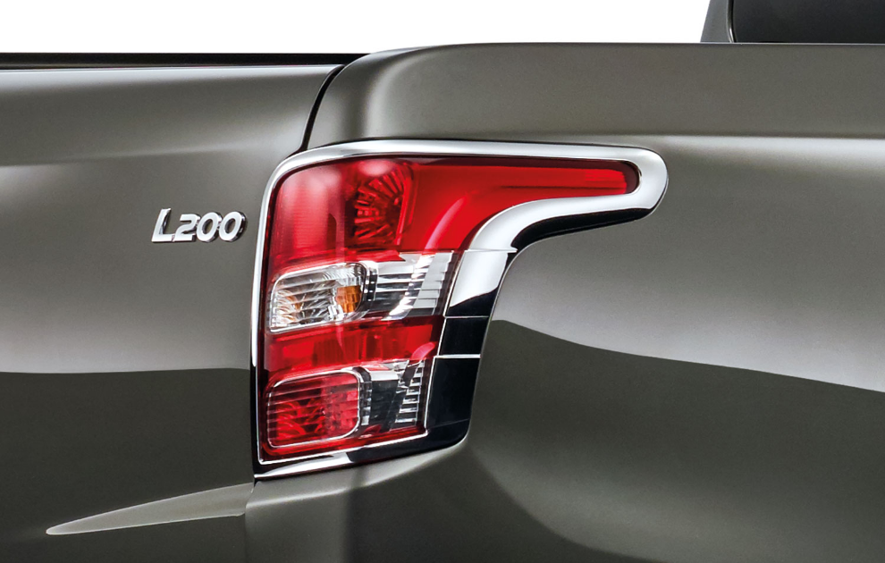 Mitsubishi Rear Lamp Bezels - Chrome