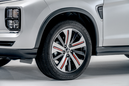Mitsubishi Alloy Wheel Decals