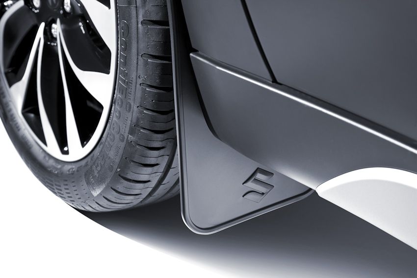 Suzuki Flexible mudflap set – front