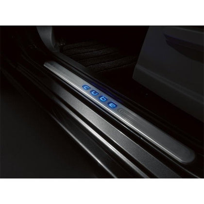 Nissan Illuminated Entry Guards - Cube