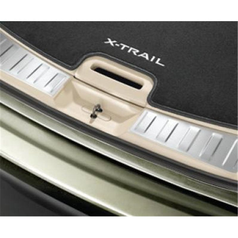 Nissan X-Trail (T32) - Trunk Entry Guards, Aluminium