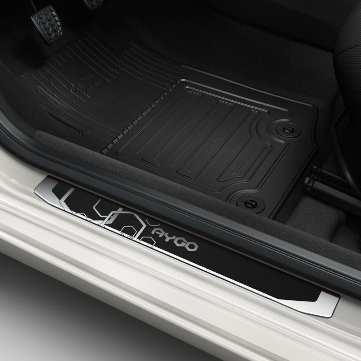 Toyota Front & Rear Rubber Car Mats Black - Aygo