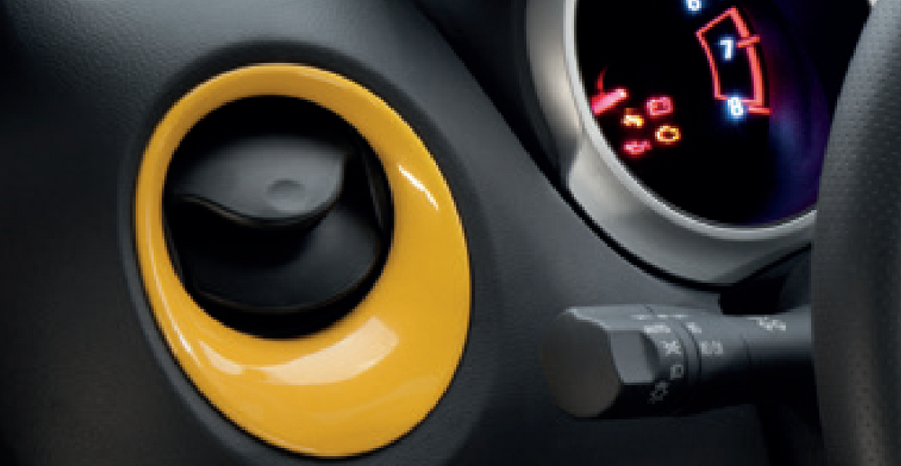 Nissan Air Vent & Tweeter Surrounds Yellow - Juke