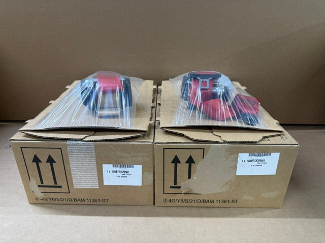 McLaren Artura MSO Indian Red Seat Belts