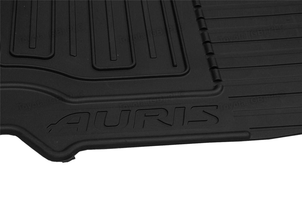 Toyota Black Rubber Floor Mats Full Set - Auris