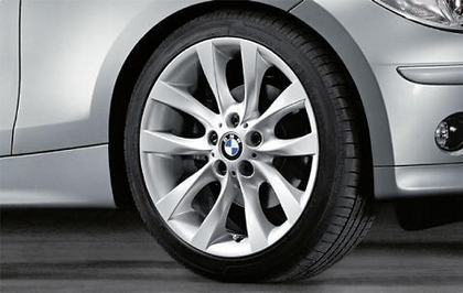 1x BMW Genuine Alloy Wheel 18