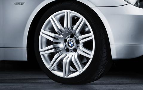 1x BMW Genuine Alloy Wheel 19" M Double-Spoke 172 Rear