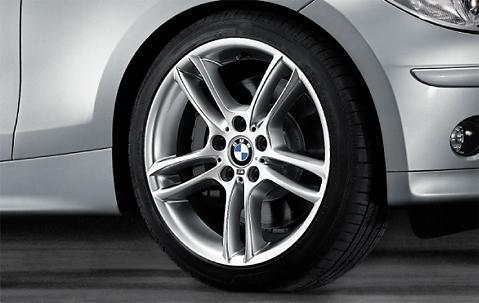 1x BMW Genuine Alloy Wheel 18" M Double-Spoke 261 Rear