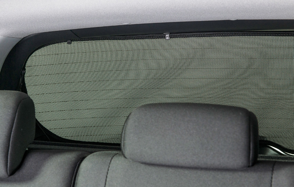 Mitsubishi Sunblinds, Rear