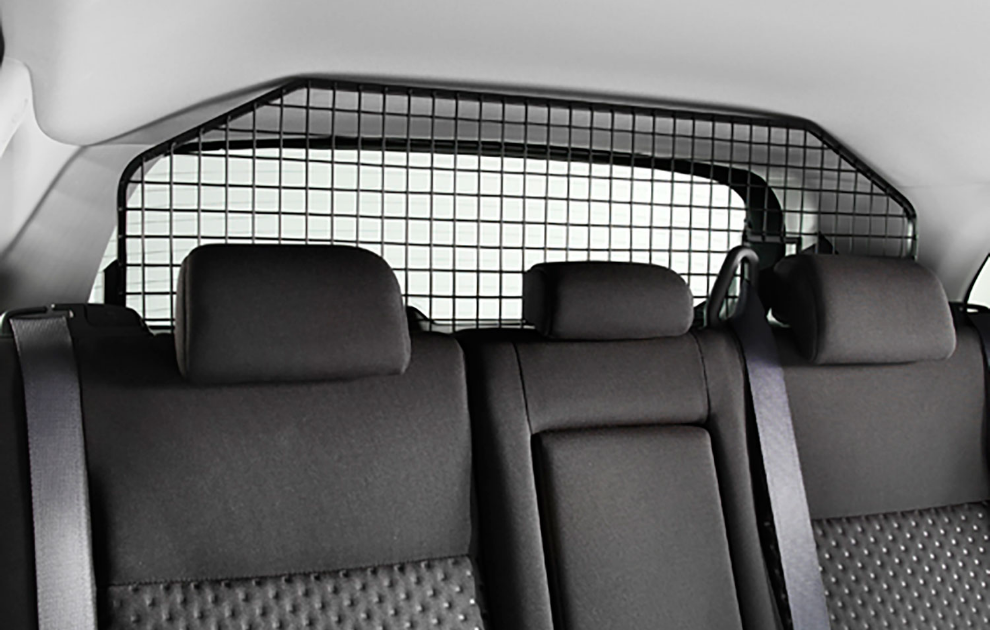 Mitsubishi shogun dog guard best sale