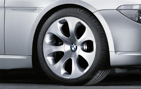 1x BMW Genuine Alloy Wheel 19" Ellipsoid Style 121 Rear Rim