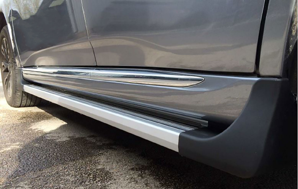 Mitsubishi Integrated Styling Steps
