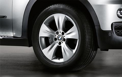 1x BMW Genuine Alloy Wheel 19