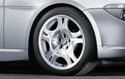1x BMW Genuine Alloy Wheel 19