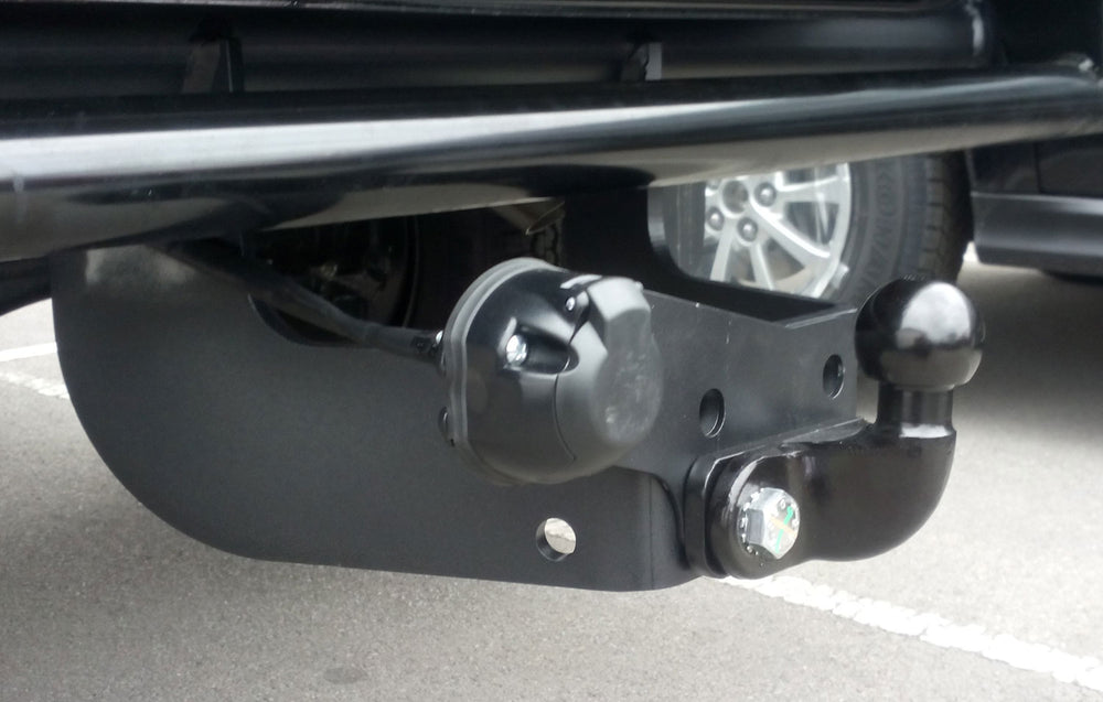 Mitsubishi Towbar And 13-Pin Electrics