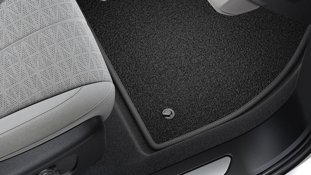 Land Rover Premium Carpet Mat Set - Ebony, RHD, Manual