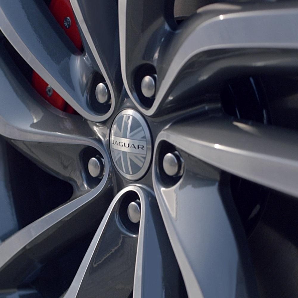 Jaguar Wheel Centre Badge - Union Jack