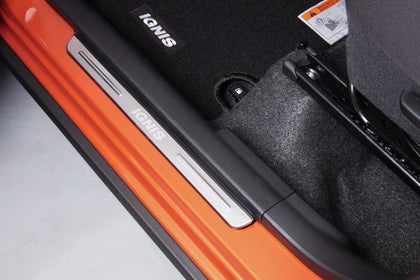 Suzuki Door Sill Trim Set - Polished