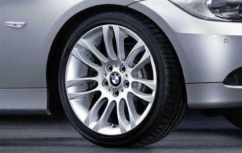 1x BMW Genuine Alloy Wheel 18" Double-Spoke 195 Rear