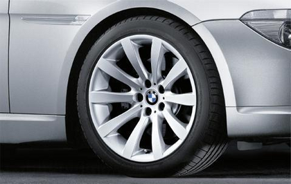 1x BMW Genuine Alloy Wheel 19