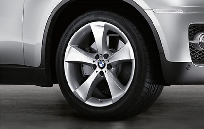 1x BMW Genuine Alloy Wheel 20