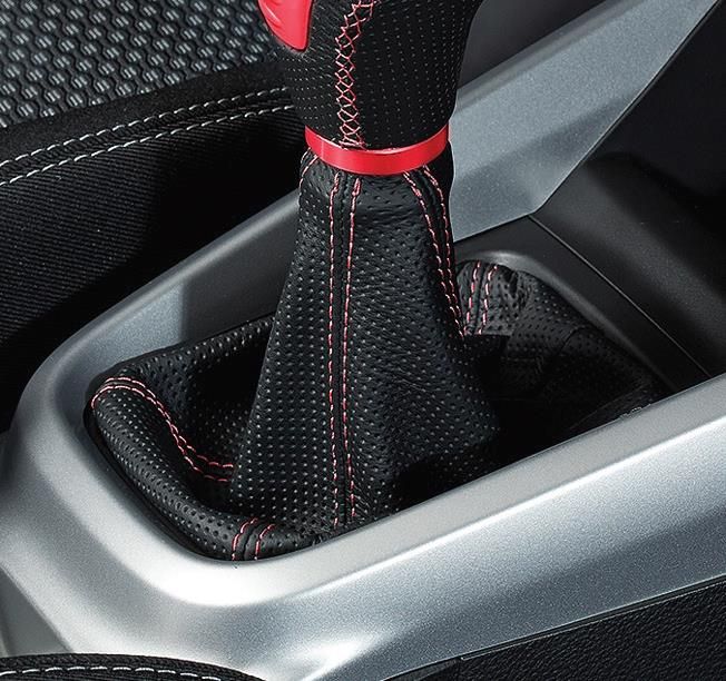 Suzuki Leather Gear Boot - Black with Red