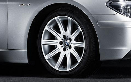 1x BMW Genuine Alloy Wheel 19