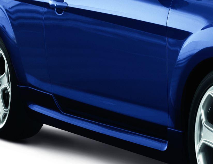 Ford Focus Body Side Skirt Kit for left and right side 01/2008  12/2010