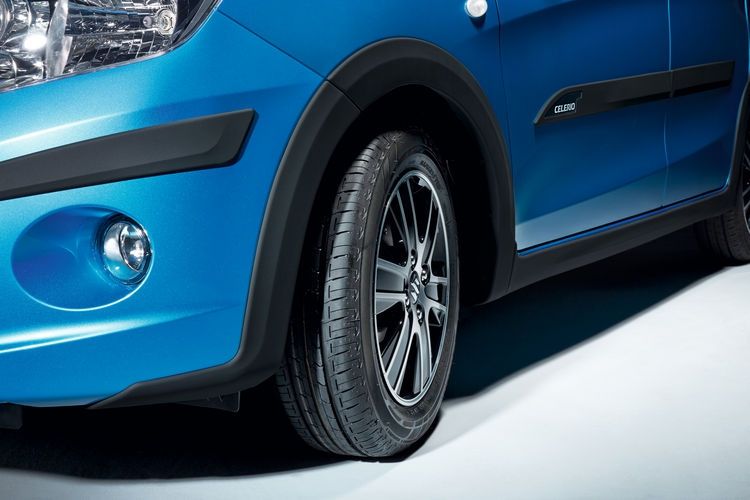 Suzuki Wheel arch extension set - black