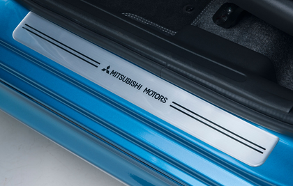 Mitsubishi Door Entry Guards, Front And Rear Set