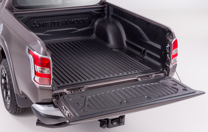 Mitsubishi Bed Liner, Under Rail